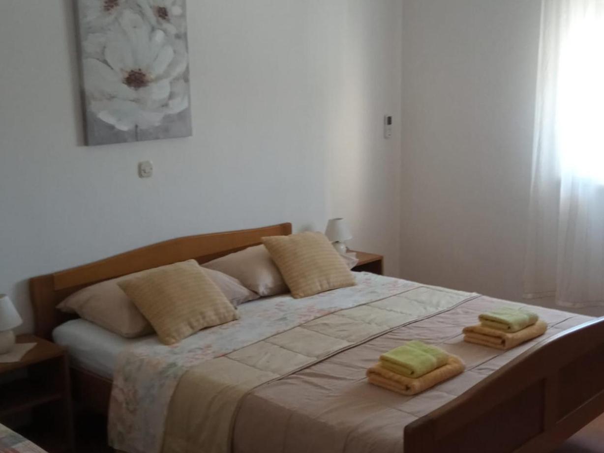 Apartment Plitvice Starigrad Paklenica Esterno foto
