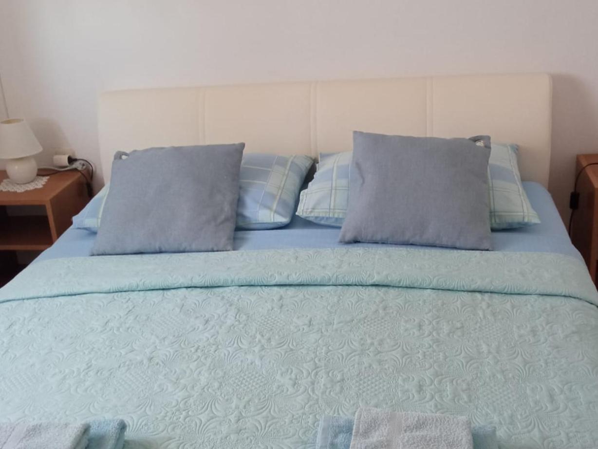 Apartment Plitvice Starigrad Paklenica Esterno foto